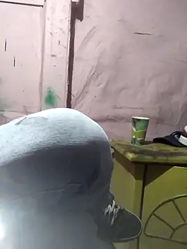 Wero4200 online show from 10-25-25, 01:07