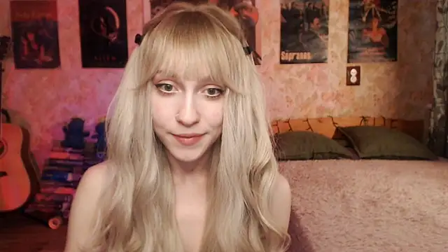 Friendly Ellie online show from 03-12-25, 02:20