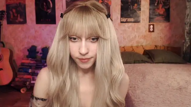 Friendly Ellie online show from 03-18-25, 12:14