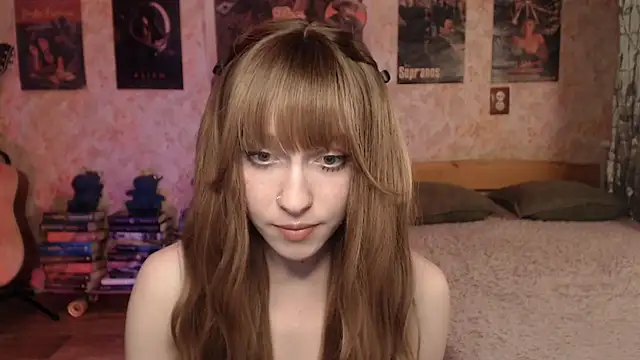 Friendly Ellie online show from 04-16-26, 01:23
