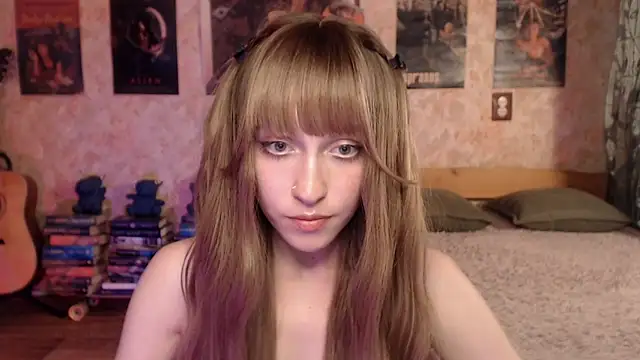 Friendly Ellie online show from 06-08-26, 12:16