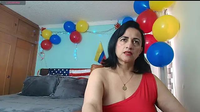 Snapshot of ISABEEL_SOFIA01 chatting on 06-14-26, 04:31 ISABEEL SOFIA01 online show from 06-14-26, 04:31
