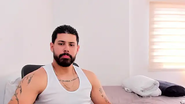 Justyn Torres online show from 11-10-25, 06:29