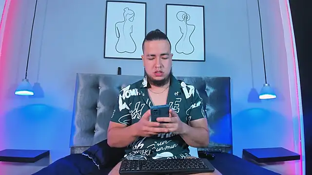 CelinayHanck online show from 12-08-24, 06:06