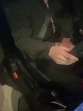 agitnizci13 online show from 12-04-25, 04:48