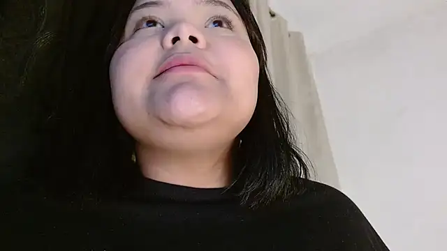 Snapshot of sexychubby___ chatting on 01-13-25, 01:02 sexychubby online show from 01-13-25, 01:02