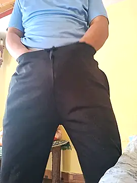 Snapshot of Adityagj123 chatting on 10-15-25, 06:13 Adityagj123 online show from 10-15-25, 06:13