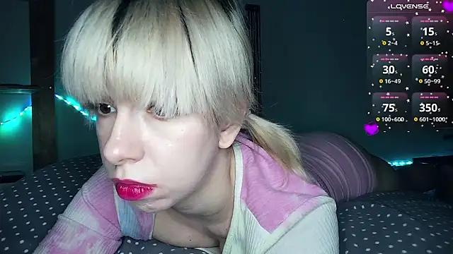 Snapshot of cruellagoth666 chatting on 12-11-24, 04:20 cruellagoth666 online show from 12-11-24, 04:20