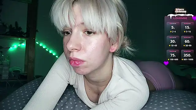 Snapshot of cruellagoth666 chatting on 01-21-25, 02:59 cruellagoth666 online show from 01-21-25, 02:59