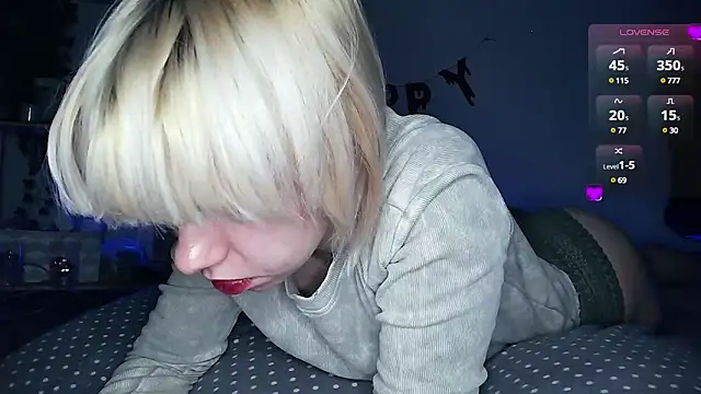 Snapshot of cruellagoth666 chatting on 02-11-25, 06:33 cruellagoth666 online show from 02-11-25, 06:33