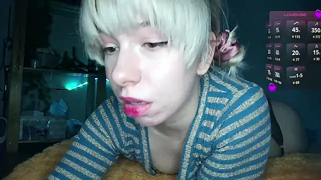 Snapshot of cruellagoth666 chatting on 03-10-25, 09:40 cruellagoth666 online show from 03-10-25, 09:40