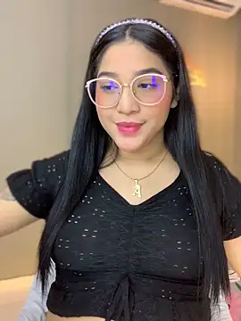 Snapshot of Amandanauty chatting on 12-14-24, 10:07 Amandanauty online show from 12-14-24, 10:07