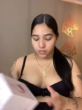 Snapshot of Amandanauty chatting on 12-16-24, 09:52 Amandanauty online show from 12-16-24, 09:52