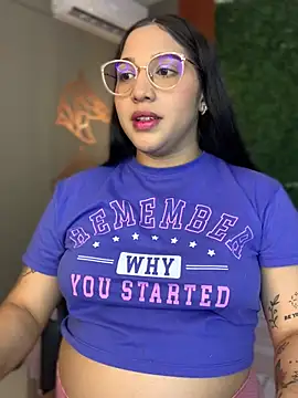 Snapshot of Amandanauty chatting on 01-12-25, 10:54 Amandanauty online show from 01-12-25, 10:54