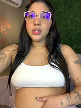 Snapshot of Amandanauty chatting on 01-14-25, 06:34 Amandanauty online show from 01-14-25, 06:34