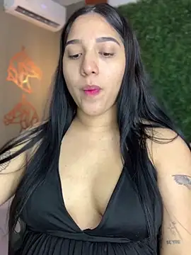 Snapshot of Amandanauty chatting on 01-15-25, 12:09 Amandanauty online show from 01-15-25, 12:09