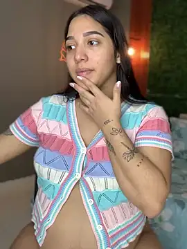 Snapshot of Amandanauty chatting on 01-30-25, 06:54 Amandanauty online show from 01-30-25, 06:54