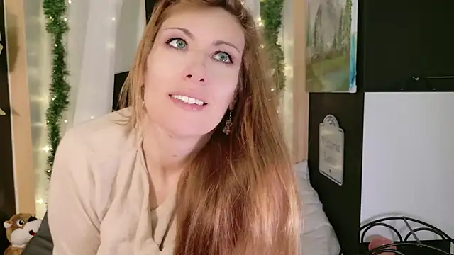 victorialotus online show from 12-19-25, 05:03