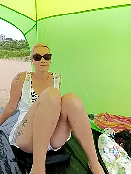 MissLMrJ online show from 02-18-25, 06:48