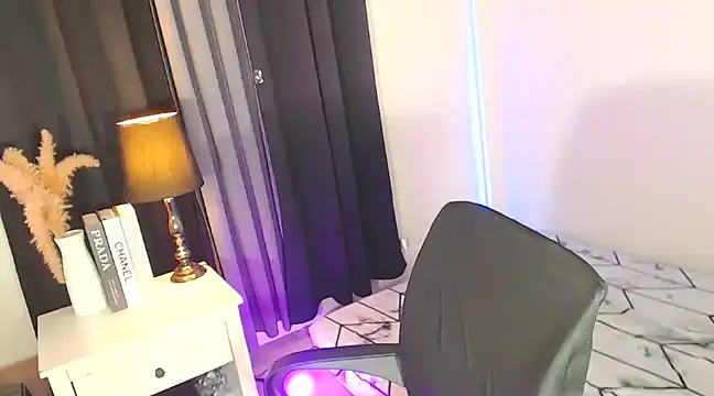 MajesticKitana online show from 01-08-25, 08:38