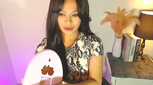 MajesticKitana online show from 03-14-25, 04:21