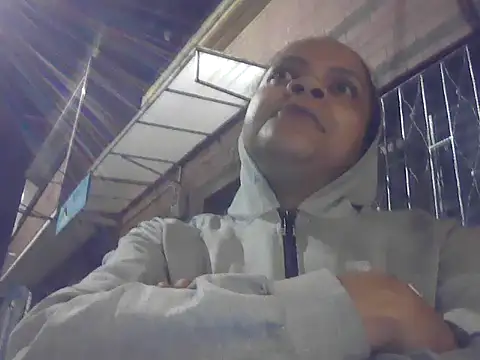 BayleyBanks online show from 09-16-25, 03:29