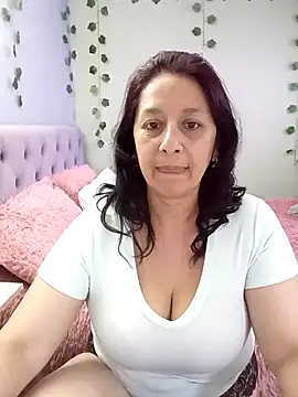 camilalatti online show from 12-22-24, 02:39