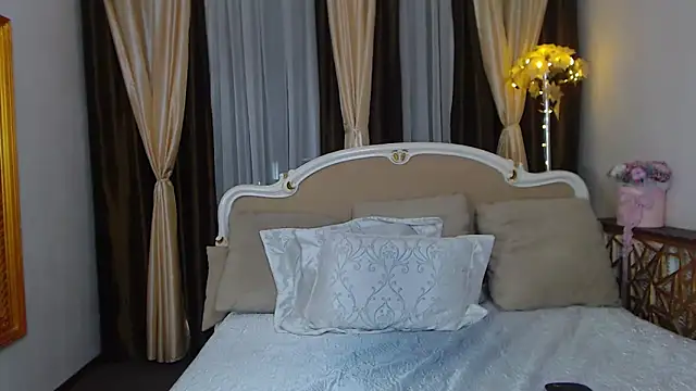 Snapshot of VanessaJonson chatting on 02-02-25, 01:12 VanessaJonson online show from 02-02-25, 01:12