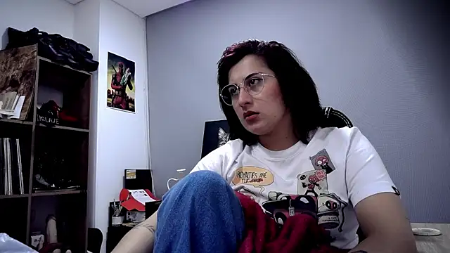 Snapshot of Scarlett_Sen chatting on 05-01-26, 02:54 Scarlett Sen online show from 05-01-26, 02:54