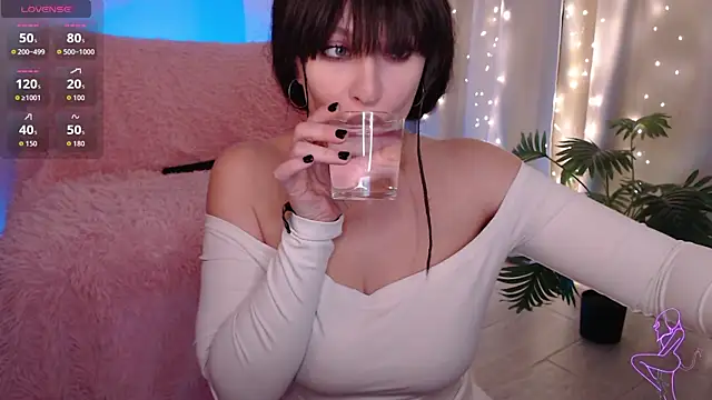 Zeeeme online show from 03-18-26, 06:44