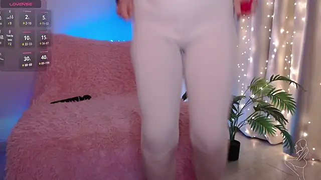 Zeeeme online show from 04-18-26, 07:58