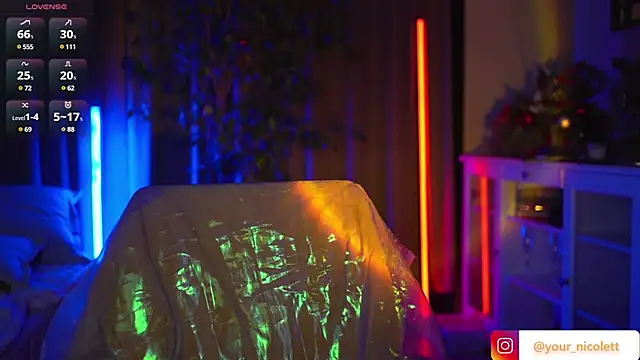 Snapshot of Your_Nicolett chatting on 02-13-25, 04:43 Your Nicolett online show from 02-13-25, 04:43