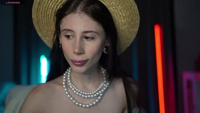 Snapshot of Your_Nicolett chatting on 03-12-25, 04:08 Your Nicolett online show from 03-12-25, 04:08