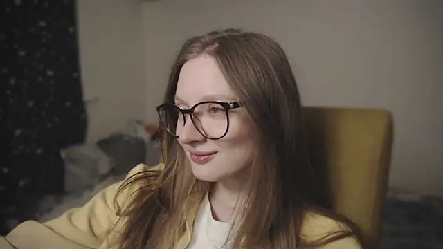 Snapshot of mollytuck chatting on 02-02-25, 02:02 mollytuck online show from 02-02-25, 02:02