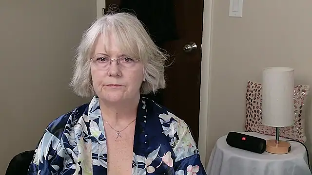 Snapshot of Kaitlyn_Winters chatting on 01-15-25, 07:12 Kaitlyn Winters online show from 01-15-25, 07:12