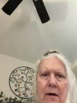 Snapshot of Kaitlyn_Winters chatting on 01-14-26, 06:57 Kaitlyn Winters online show from 01-14-26, 06:57