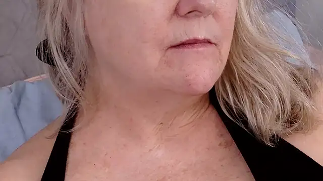 Snapshot of Kaitlyn_Winters chatting on 02-04-26, 07:31 Kaitlyn Winters online show from 02-04-26, 07:31