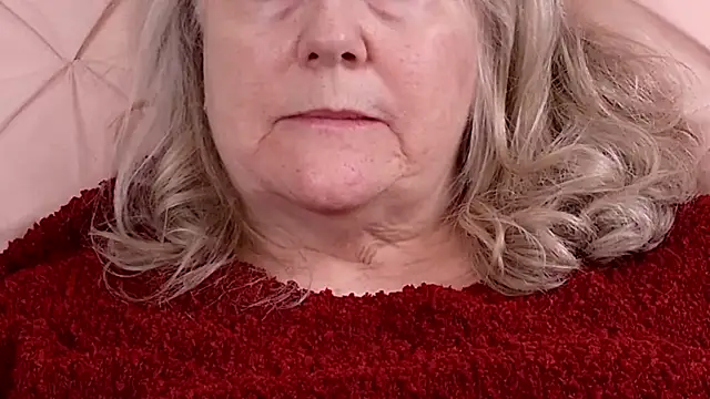 Snapshot of Kaitlyn_Winters chatting on 02-21-26, 07:26 Kaitlyn Winters online show from 02-21-26, 07:26