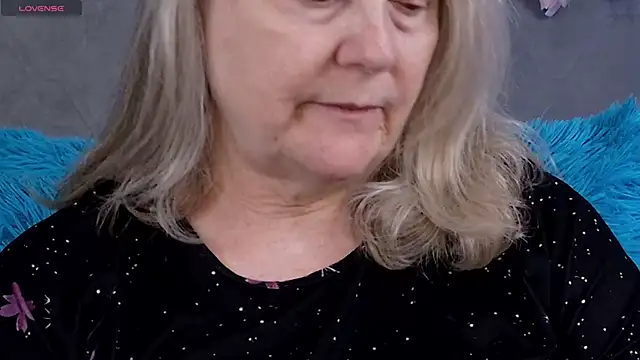 Snapshot of Kaitlyn_Winters chatting on 02-25-26, 07:07 Kaitlyn Winters online show from 02-25-26, 07:07