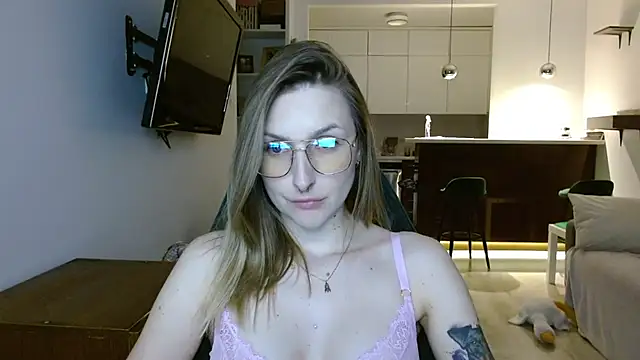 Snapshot of illusorycat chatting on 10-03-25, 08:06 illusorycat online show from 10-03-25, 08:06