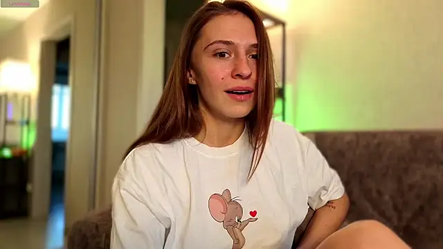 Snapshot of LovelyKatea chatting on 10-20-25, 12:16 LovelyKatea online show from 10-20-25, 12:16