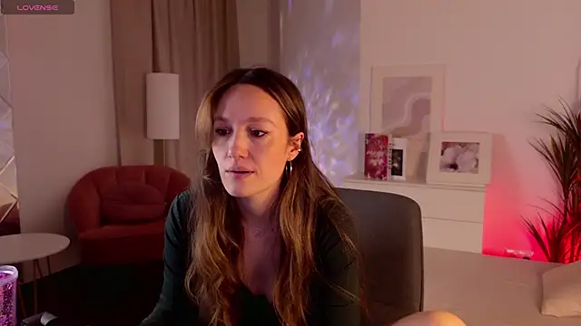 Snapshot of AgnesGoddess chatting on 03-05-26, 02:40 AgnesGoddess online show from 03-05-26, 02:40