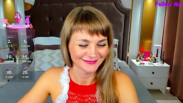 Snapshot of annasimonsj chatting on 10-18-25, 12:57 annasimonsj online show from 10-18-25, 12:57