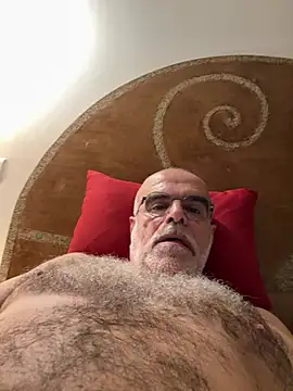 Snapshot of exhibcho chatting on 05-26-26, 10:06 exhibcho online show from 05-26-26, 10:06