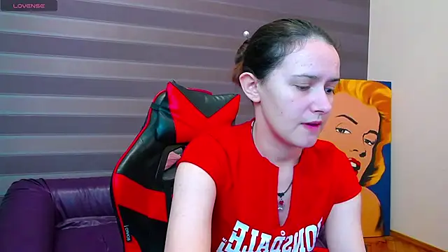 iris nikhols online show from 11-05-25, 03:06