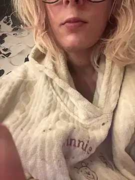 Snapshot of MarikaWild93 chatting on 12-03-24, 10:29 MarikaWild93 online show from 12-03-24, 10:29