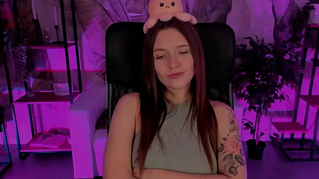 JennyDens online show from 12-18-24, 09:04