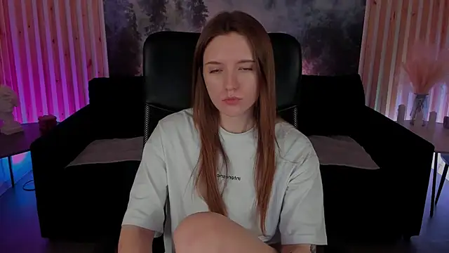 JennyDens online show from 02-19-25, 08:33