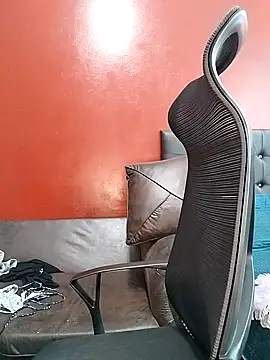 Snapshot of Sexyroseytitz_00 chatting on 03-21-25, 12:17 Sexyroseytitz 00 online show from 03-21-25, 12:17