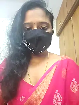 Snapshot of sexynayan23 chatting on 10-28-25, 04:38 sexynayan23 online show from 10-28-25, 04:38